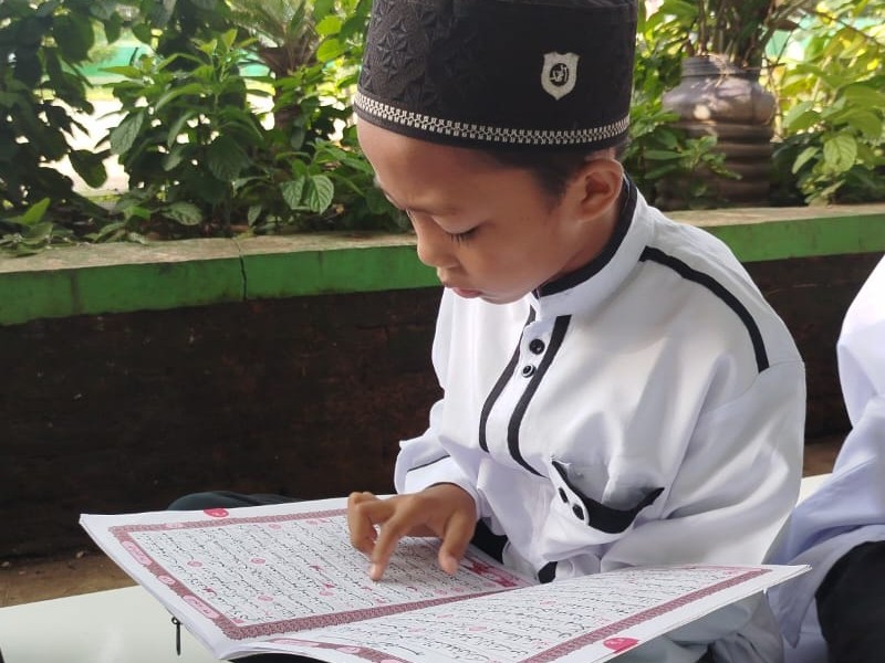 KEGIATAN KHOTMIL QUR’AN RUTIN DI SD NEGERI 2 SUBOH