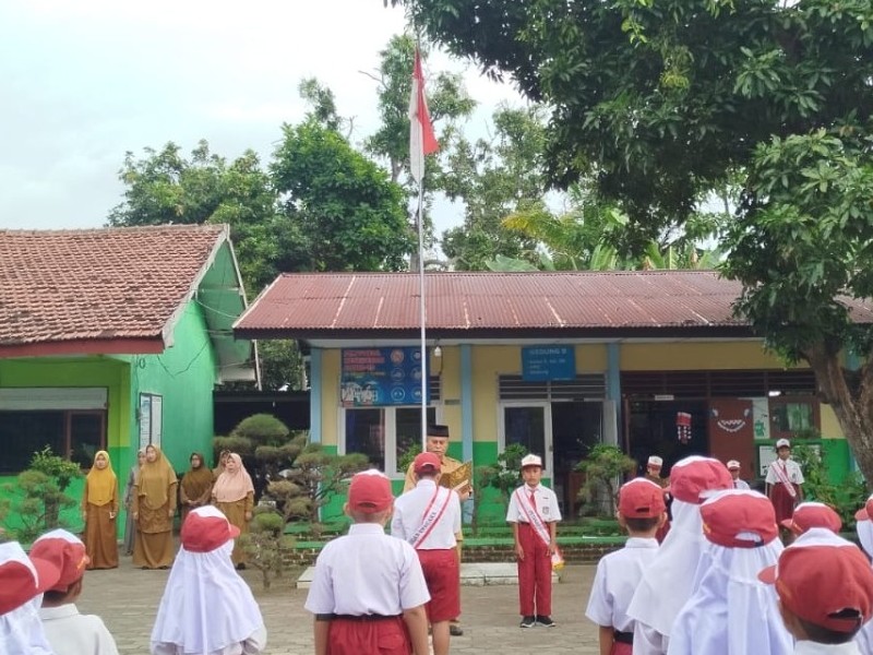 HARI PERTAMA MASUK SEKOLAH SEMESTER 2 DI SD NEGERI 2 SUBOH